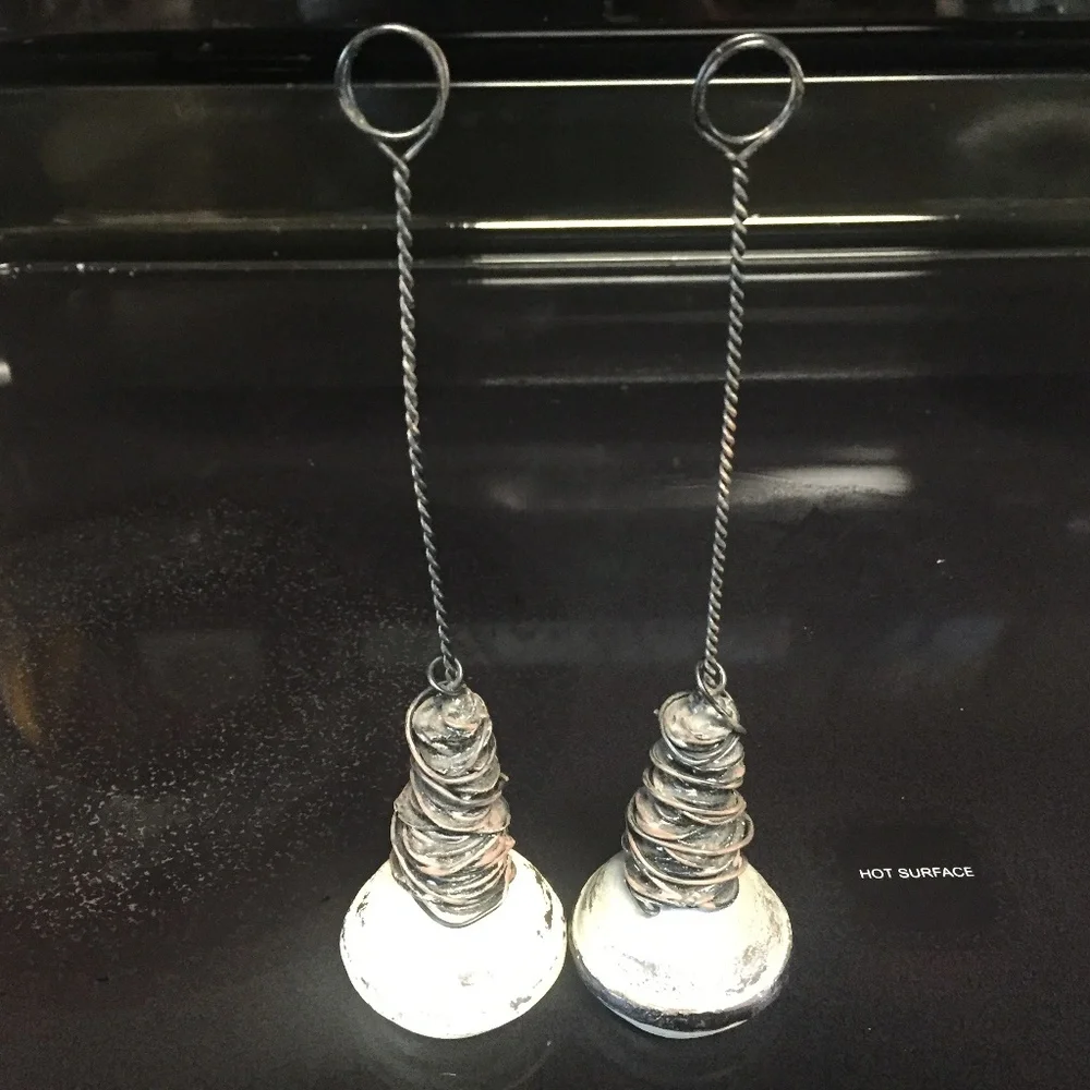 2 photo clip stands